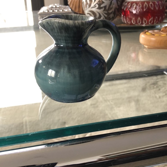 Ineke Pottery Creamer- Signed - Picture 3 of 4